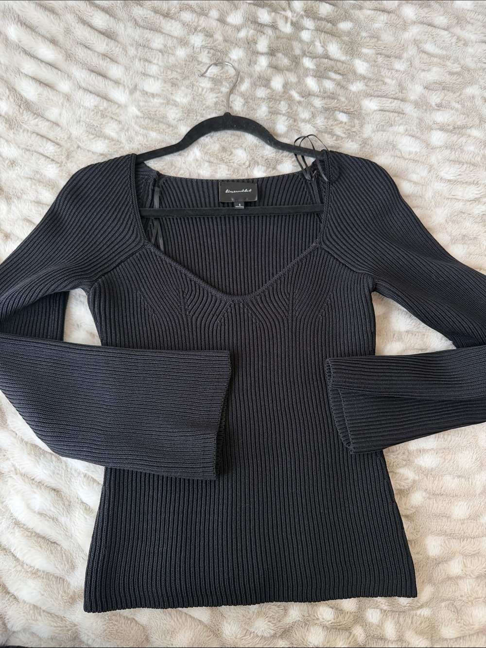 Line and Dot top